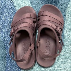Like New Women’s Sz 7 Chaco Sandals